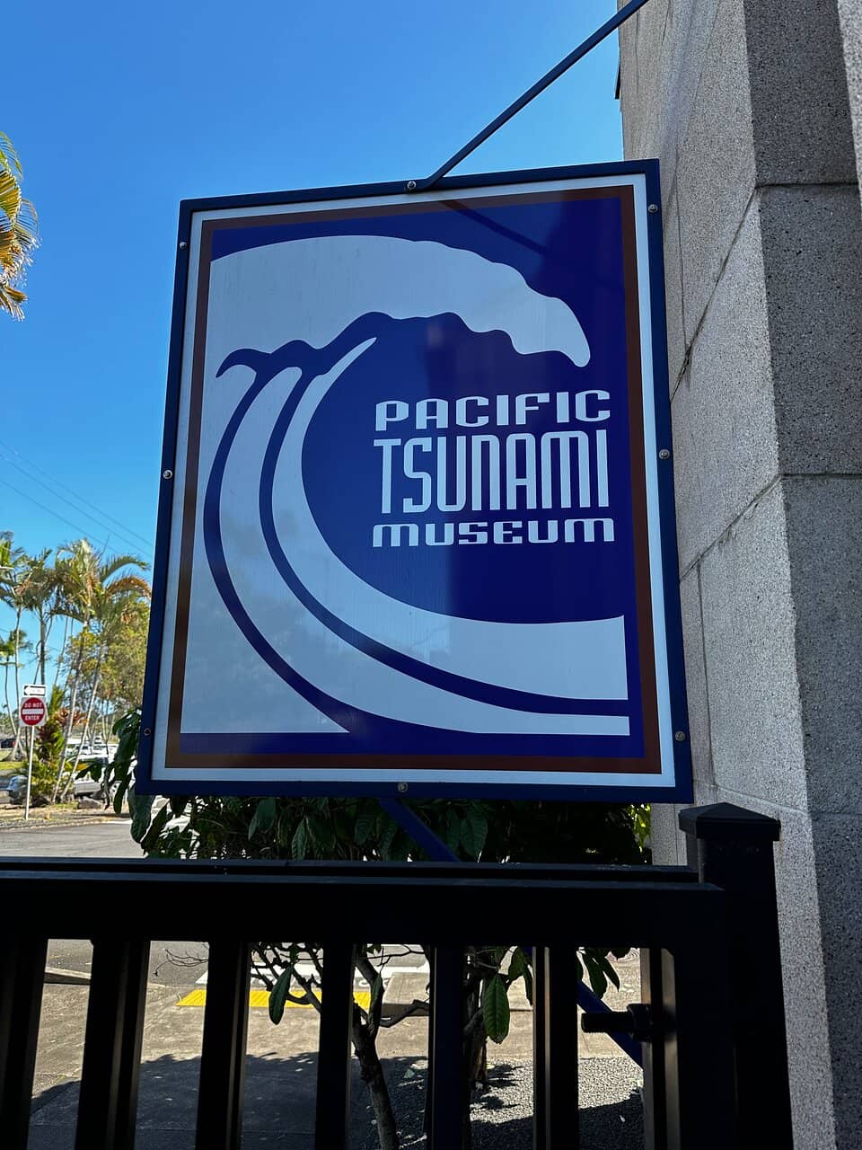 Tsunami Science & Safety