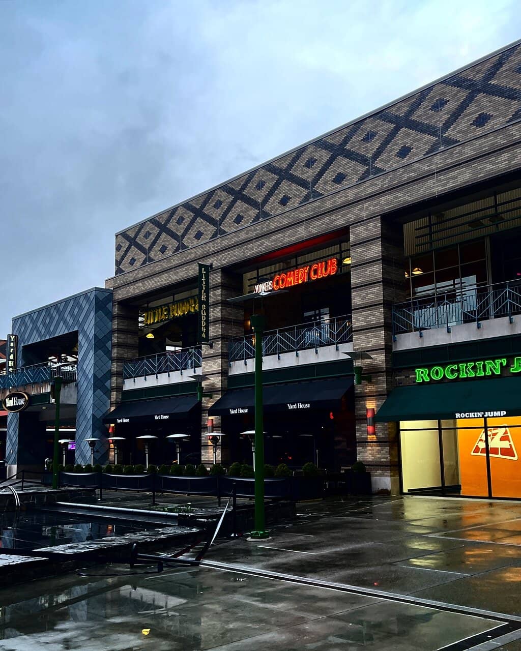 Seasonal Decorations & Events