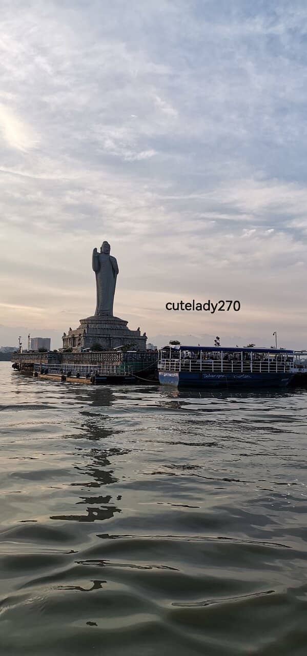 Boat Ride to the Statue
