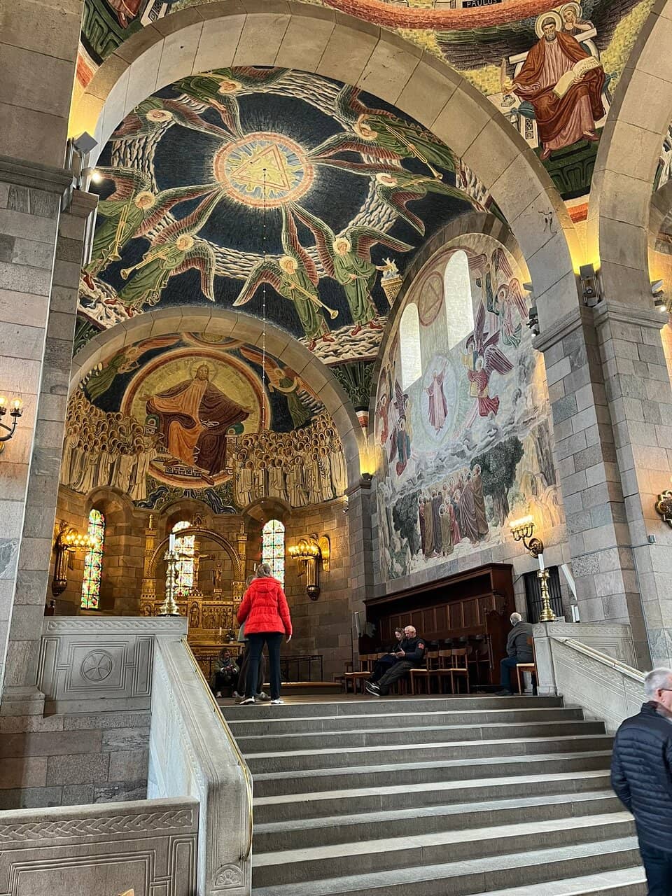 Notable Frescoes and Lamps