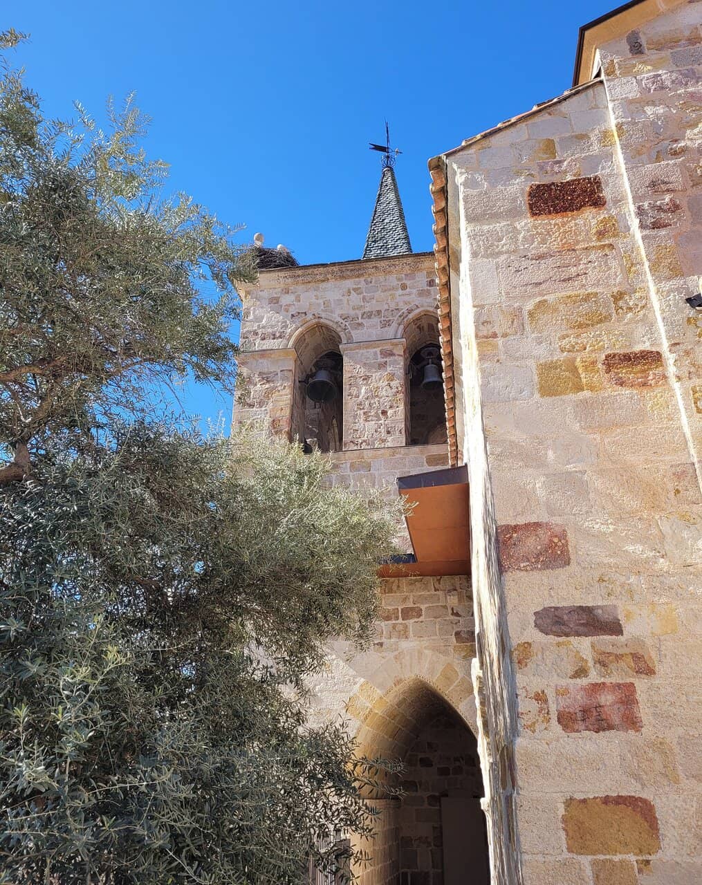 Romanesque Niche