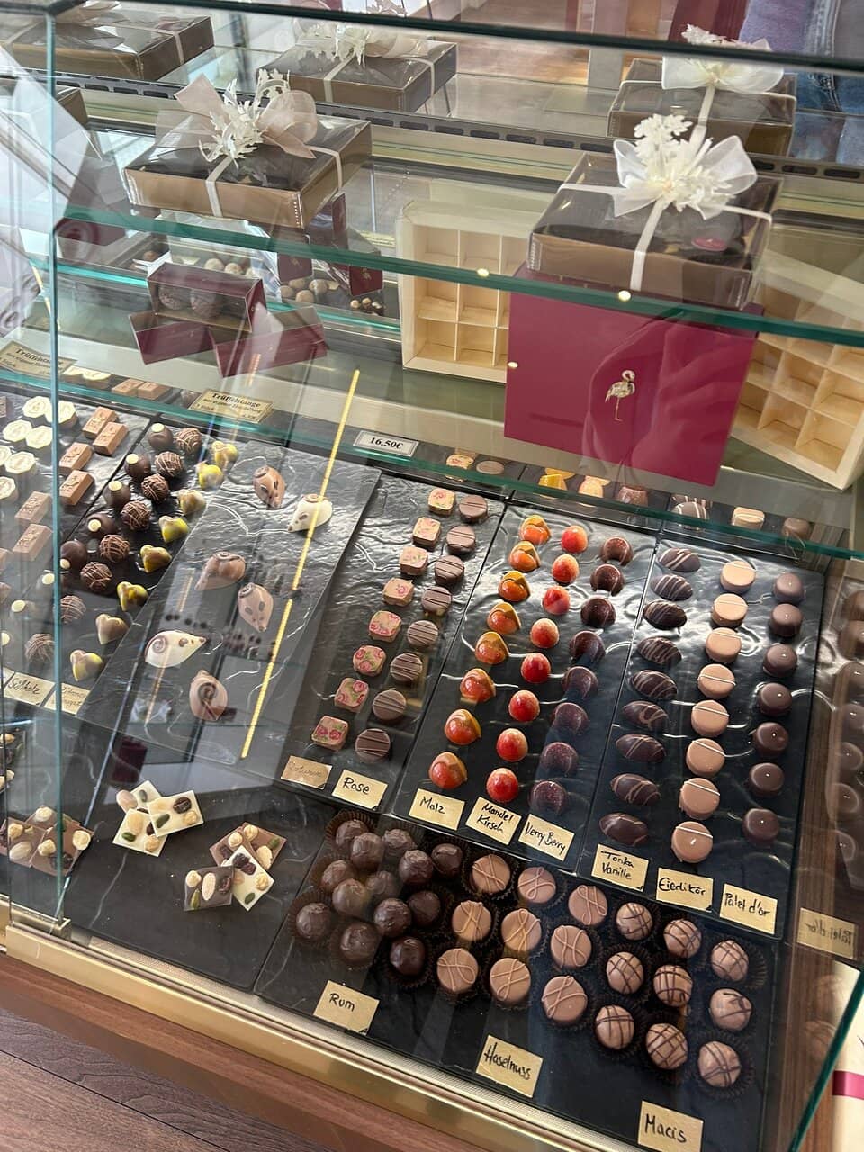 Artfully Decorated Cakes