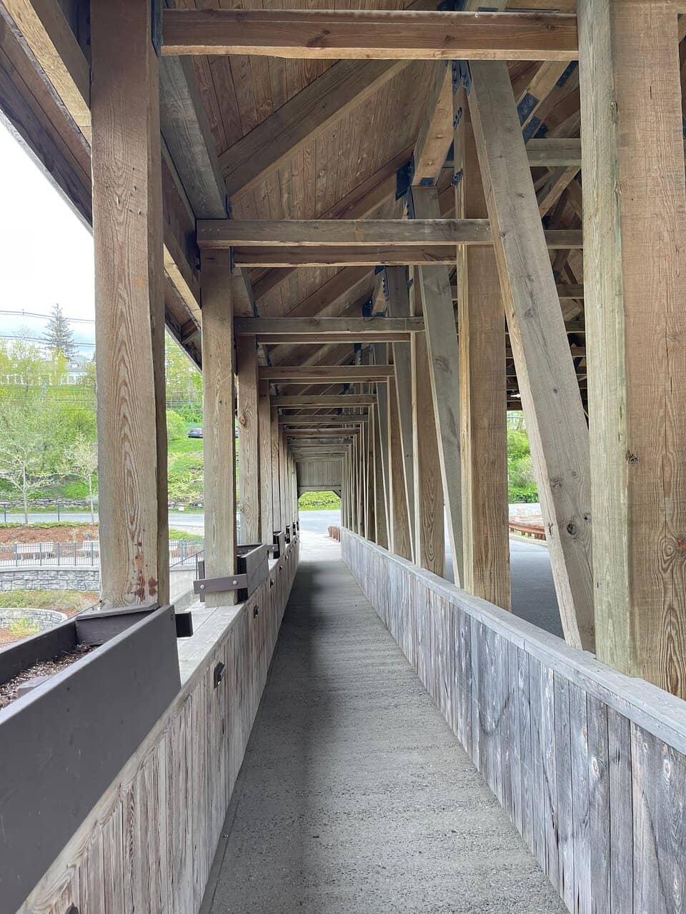 Simon Pearce Flagship Store