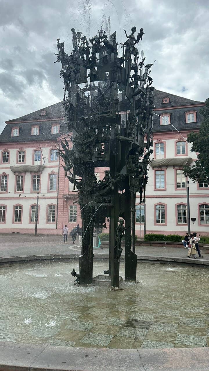 A Tranquil City Center Oasis