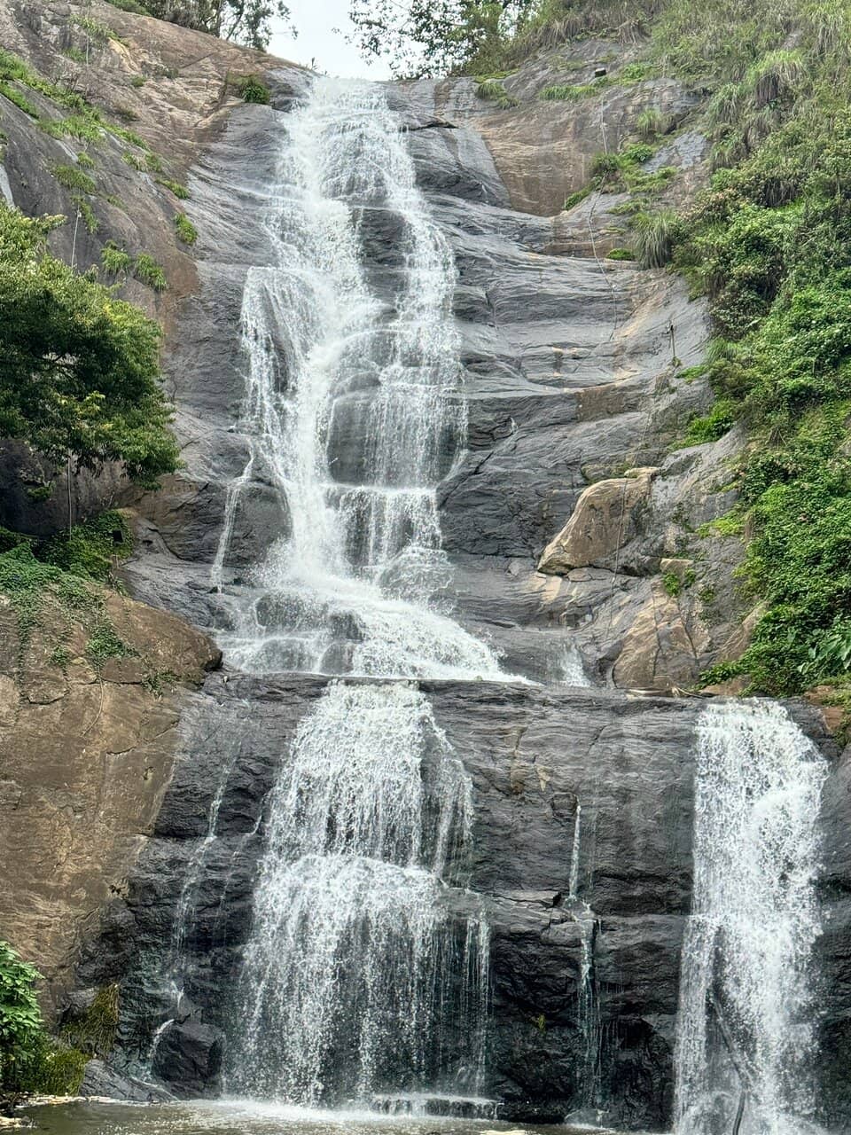 Roadside Souvenir & Snack Stalls