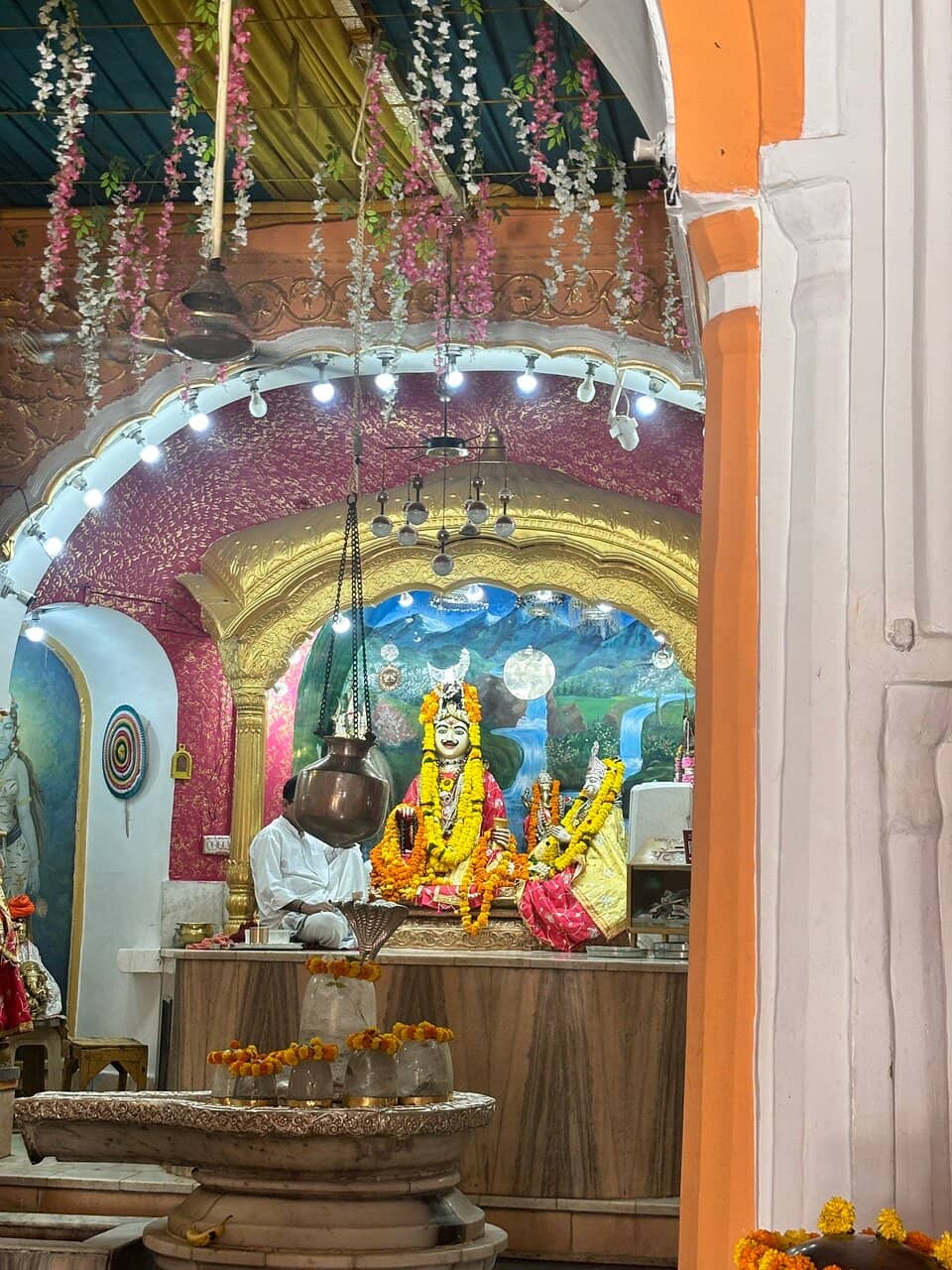 Intricate Architecture