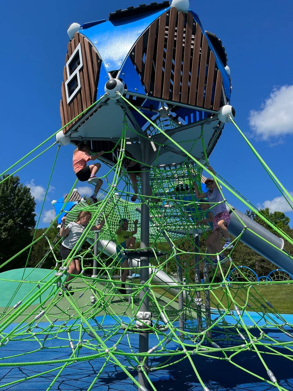 Interactive Nature Modules