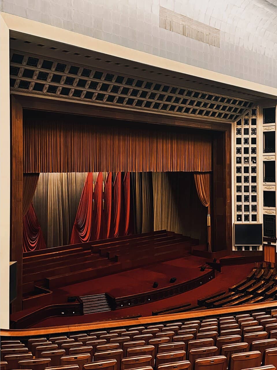 Rotating Audience Seating