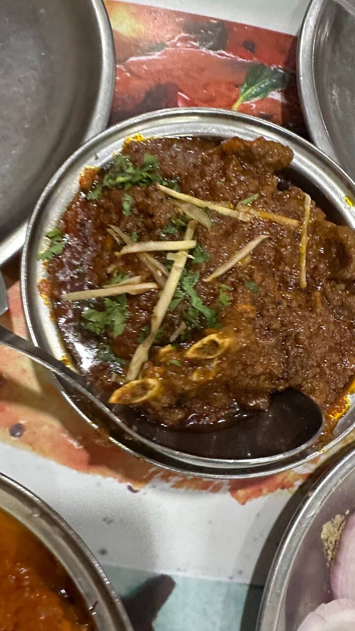 Vibrant, Homely Ambiance