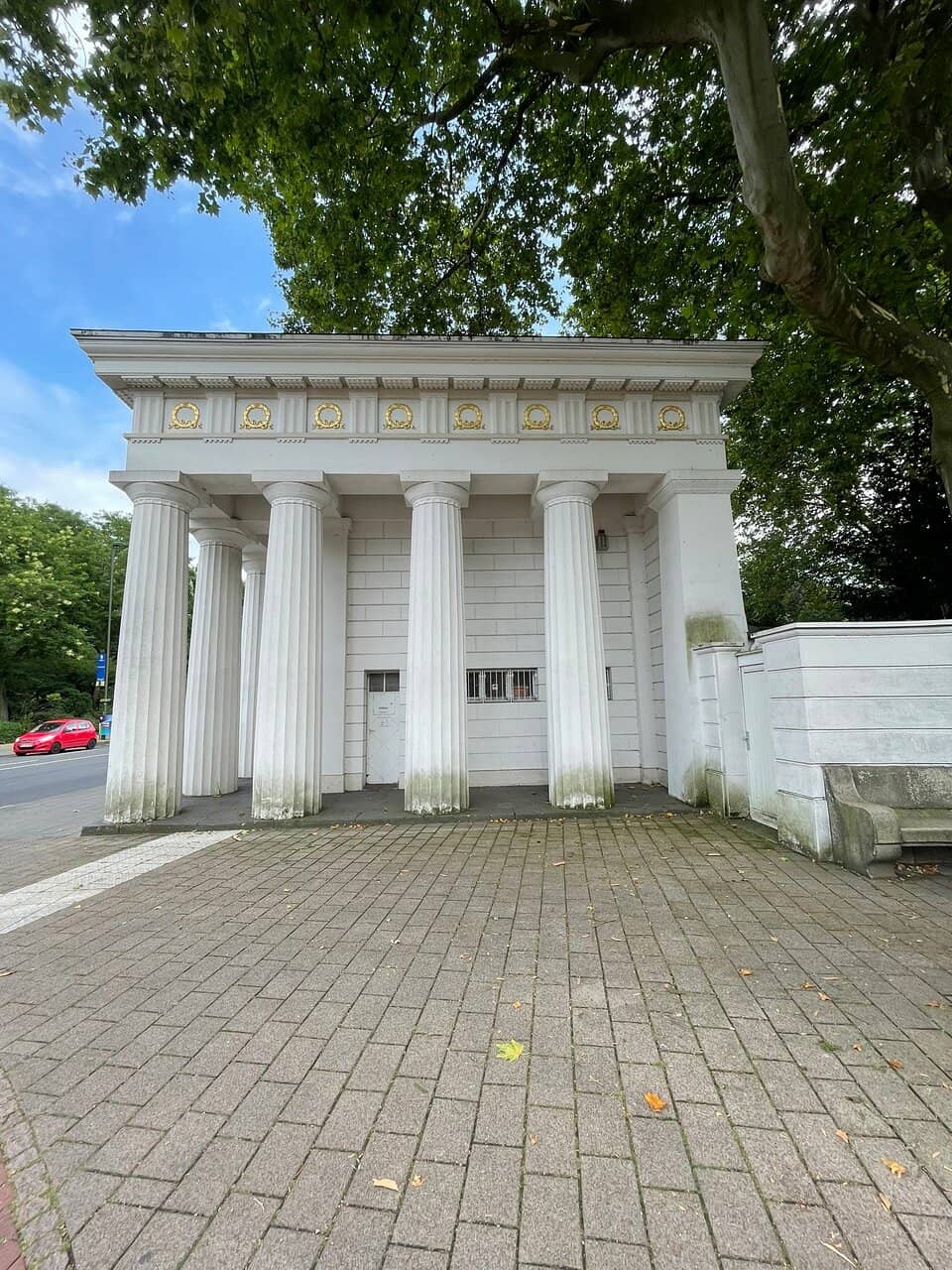 The Neoclassical Gate