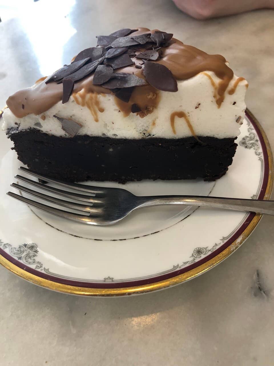 Freshly Made Cakes & Pastries