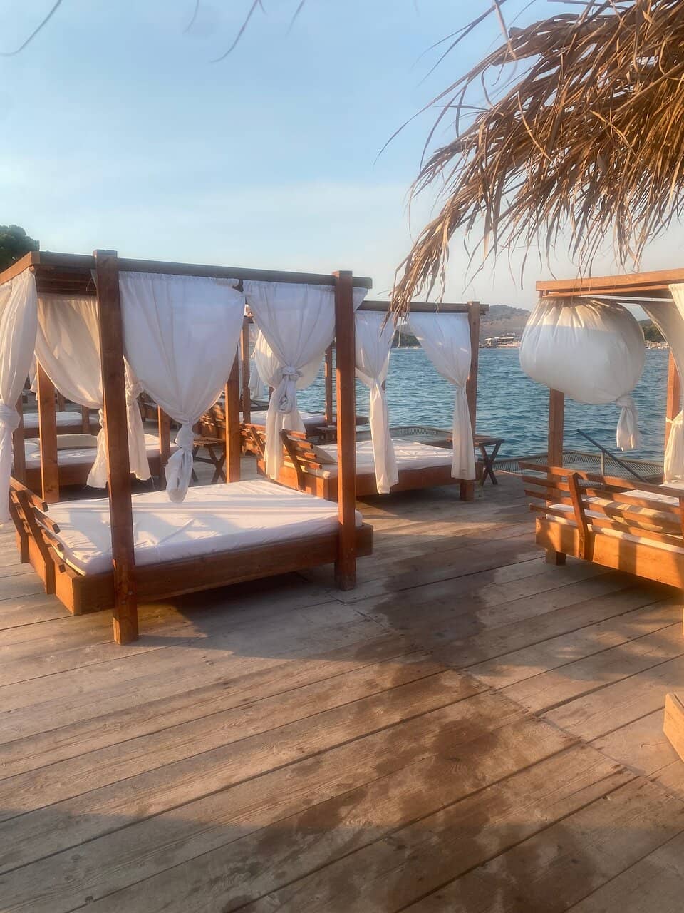 Clean Sea and Amenities