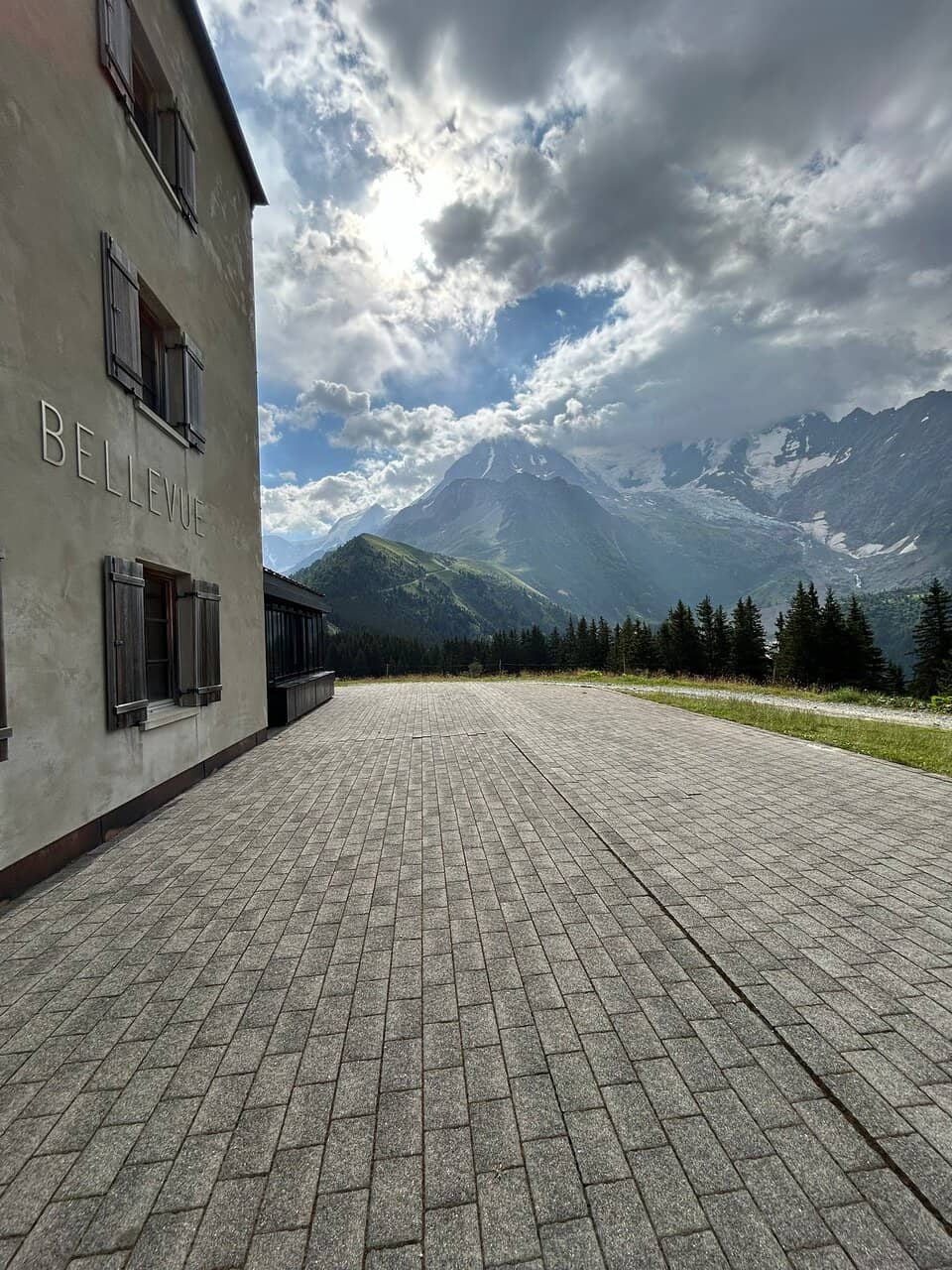 Panoramic Mont Blanc Views