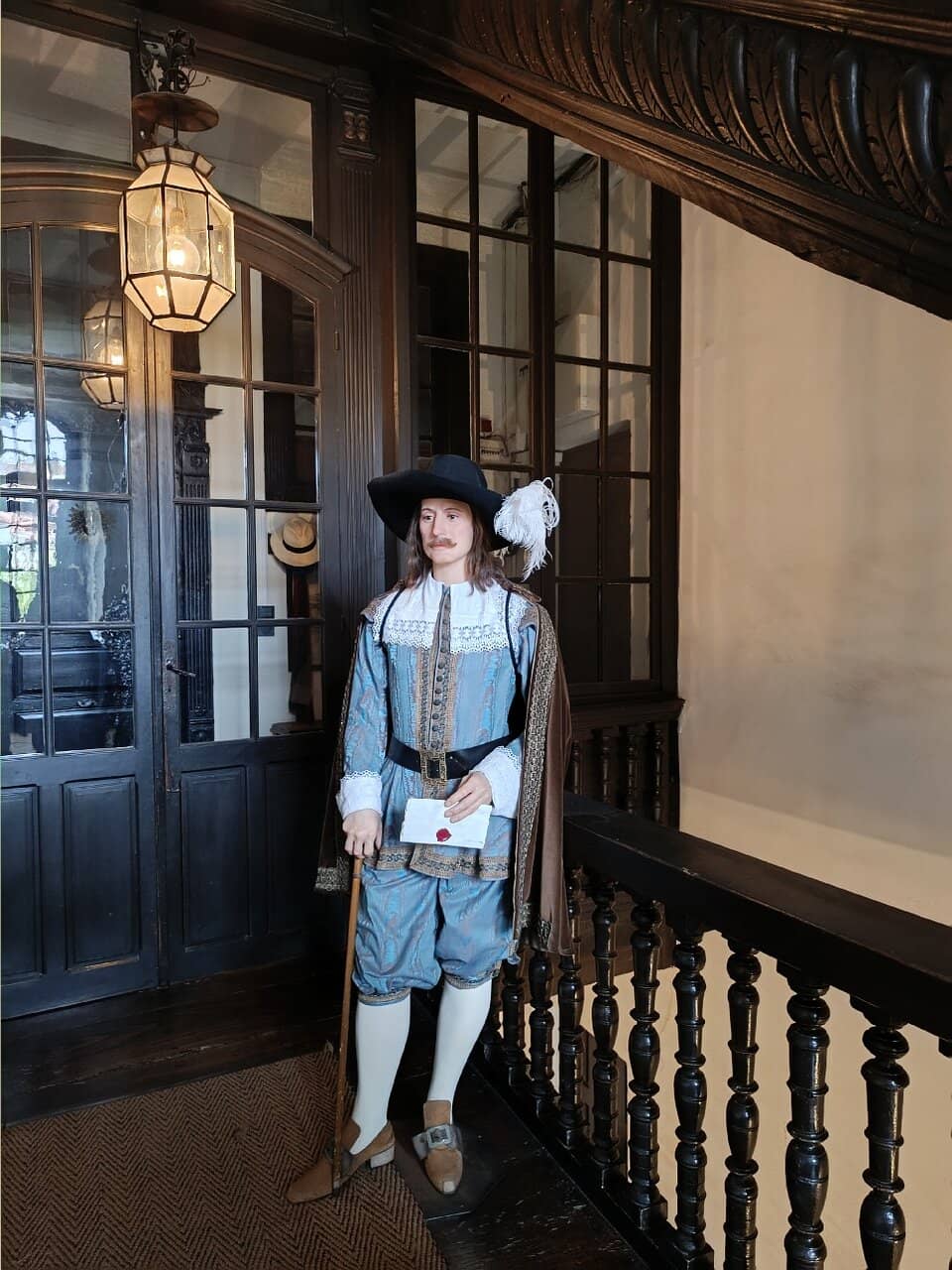 Panoramic Harbor Views