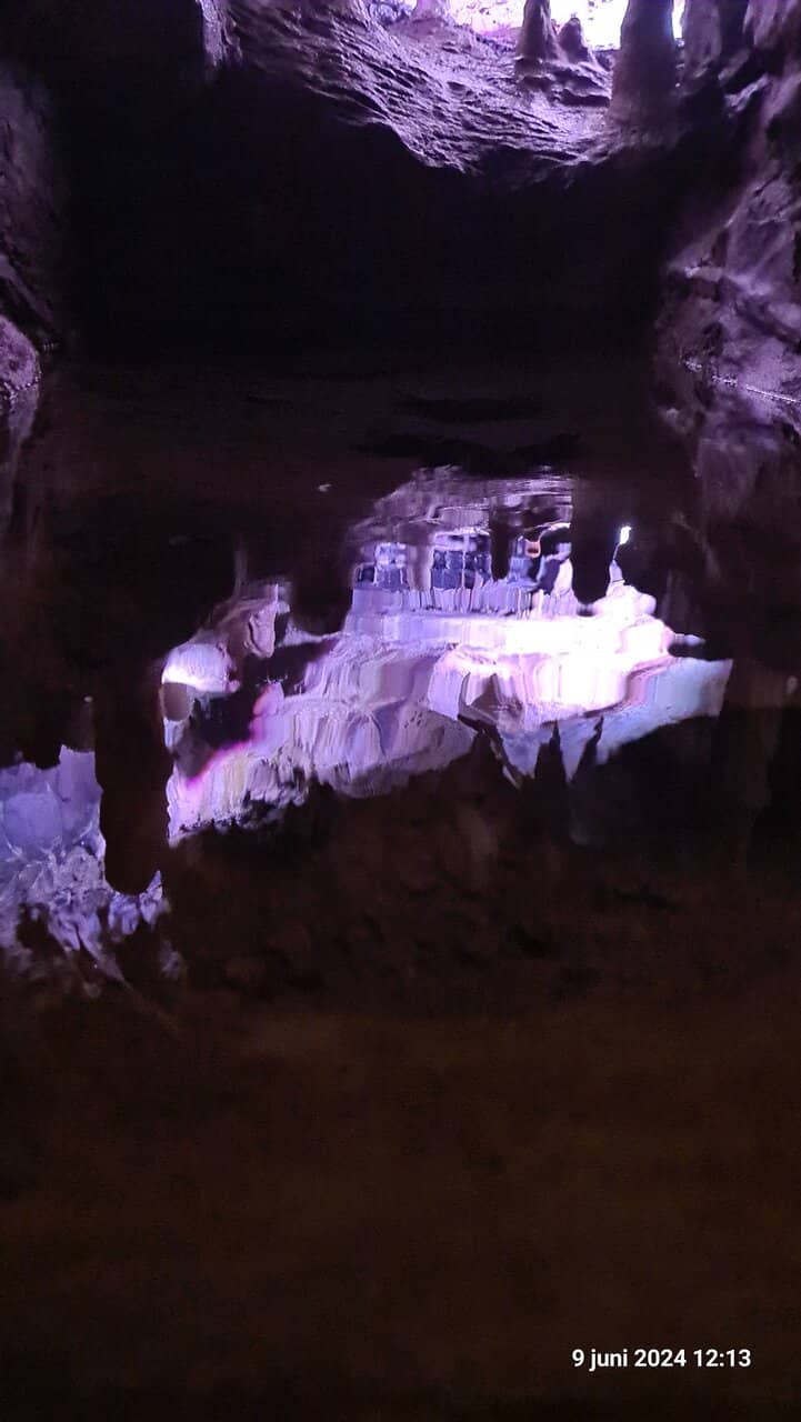Interactive Cave Tour