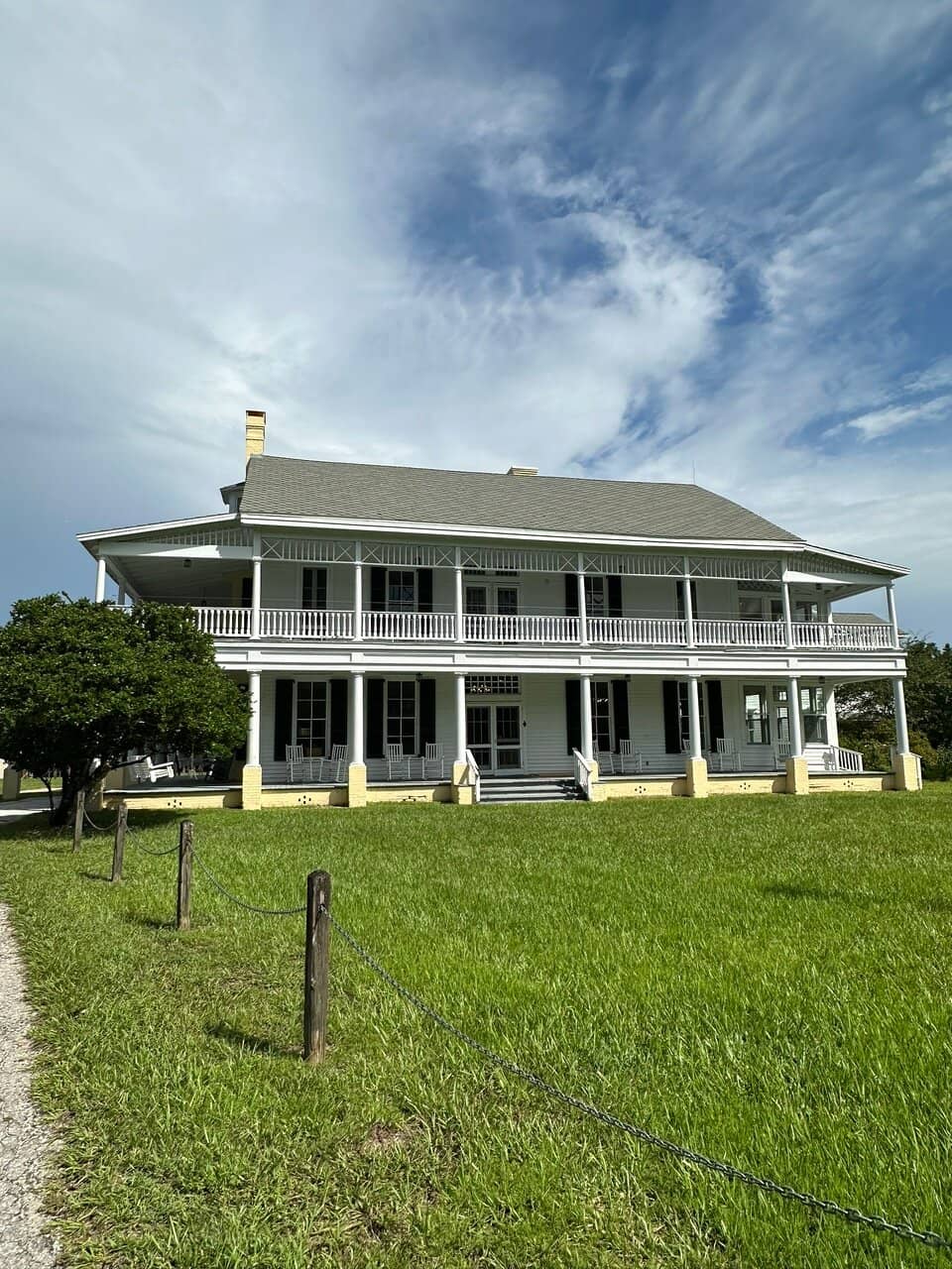 Panoramic Hilltop Views