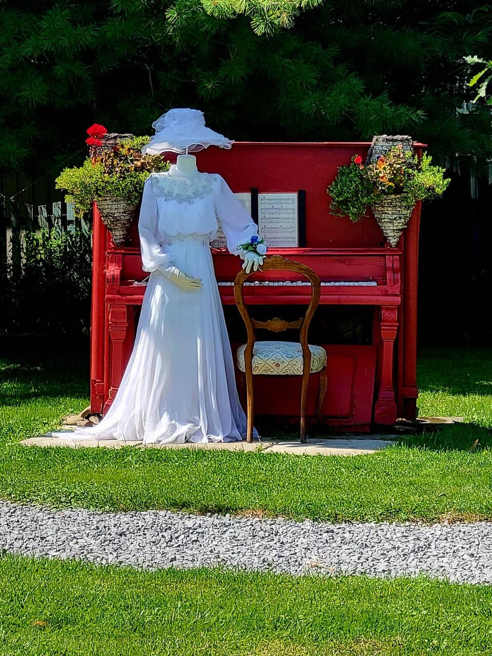 Peaceful Waterfront Setting