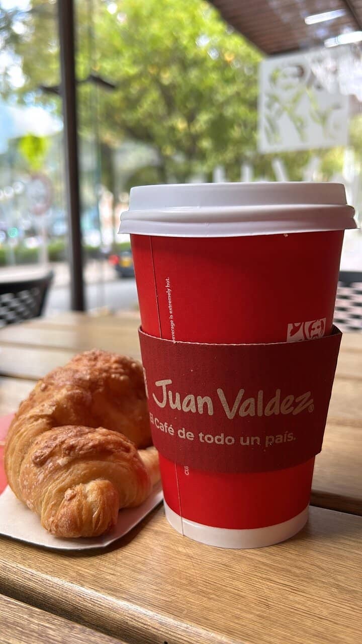 Cozy Ambiance & Free Wi-Fi