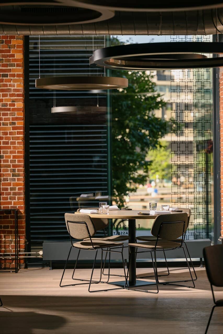 Casual & Cozy Atmosphere