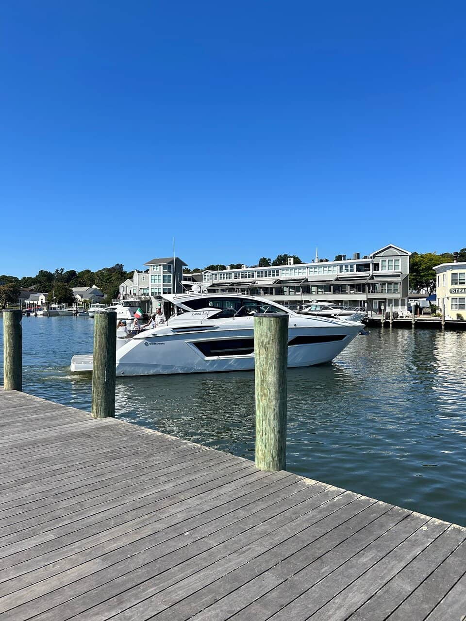 Ice Cream & Nearby Shops