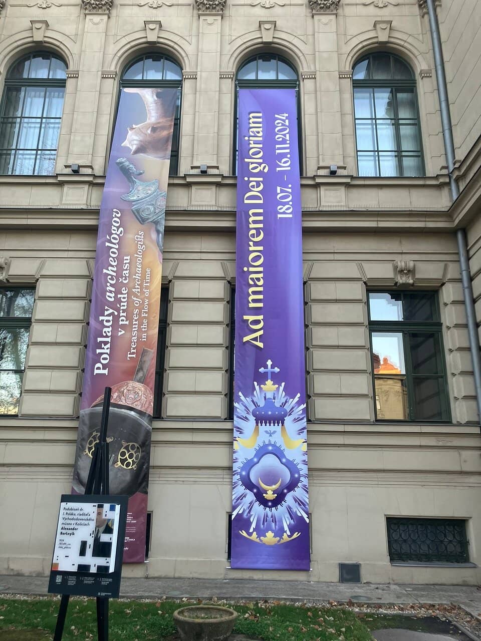 Ukrainian Art Showcase