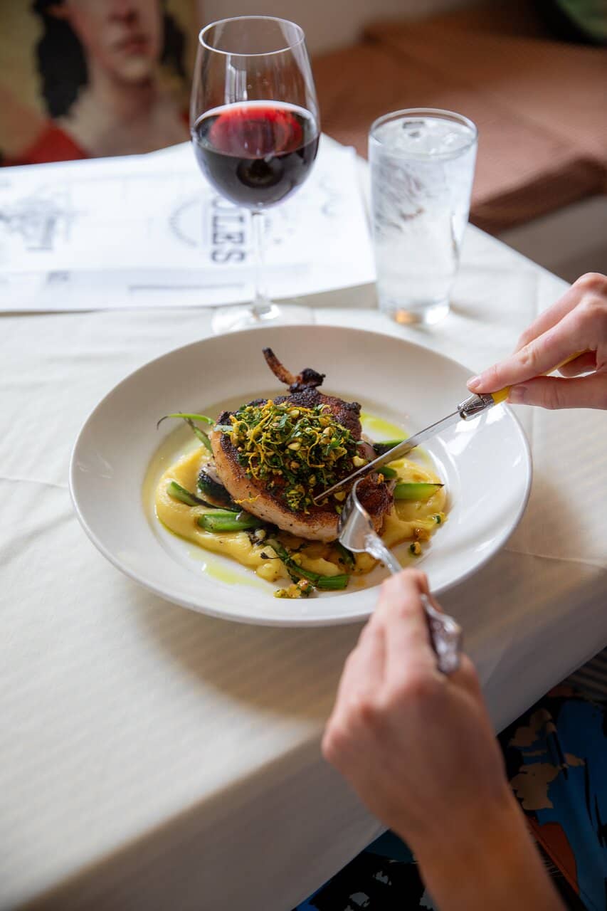 Elegant Outdoor Dining