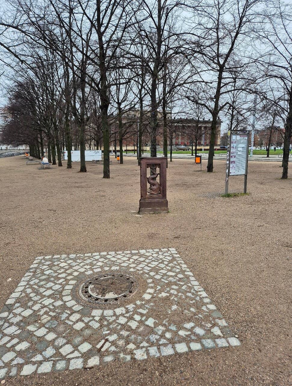 Peaceful Green Oasis