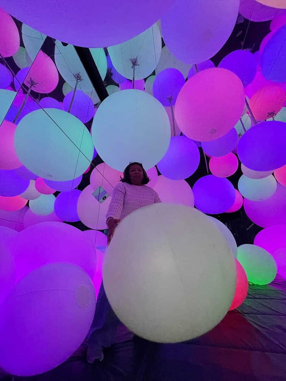 Unique Souvenir Shop