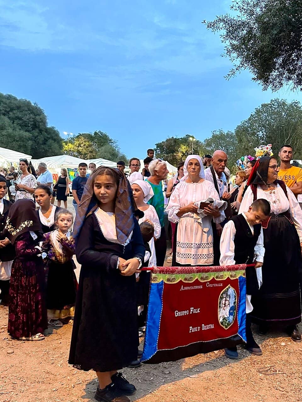 Reed and Wood Ceiling