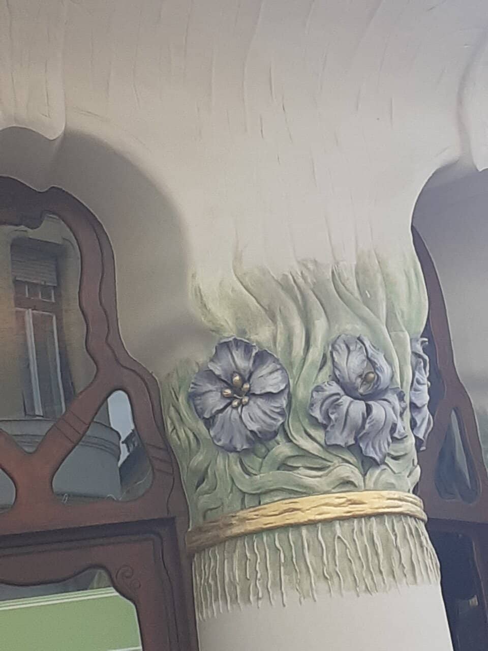 Aquatic-Inspired Facade