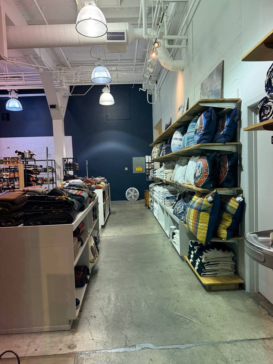 Apparel & Accessories