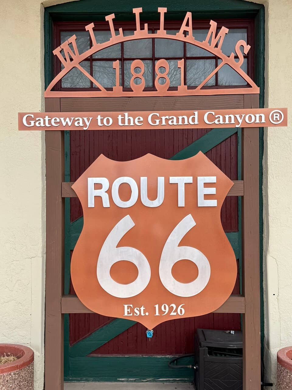 Specialty Drinks & Treats