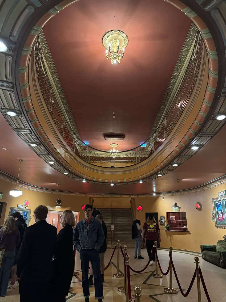 Single-Screen Experience