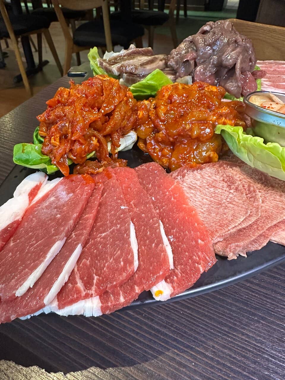 Vibrant & Modern Ambiance