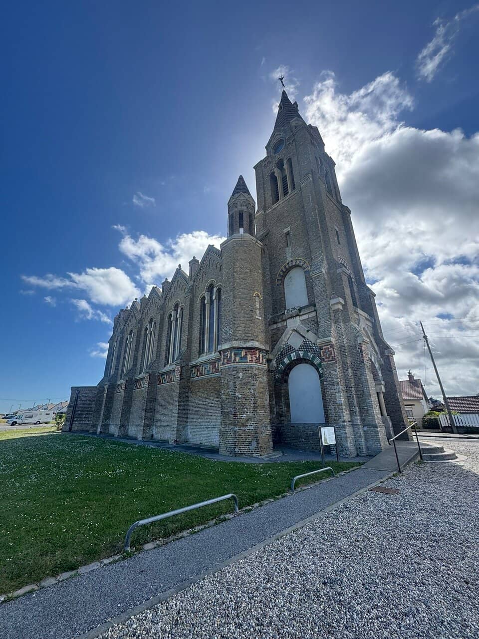 Panoramic Harbor Views