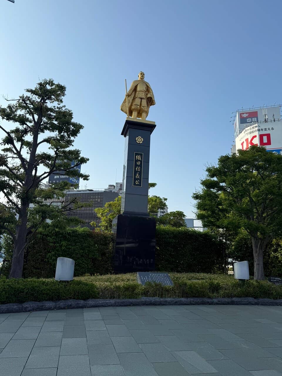 Oda Nobunaga Golden Statue