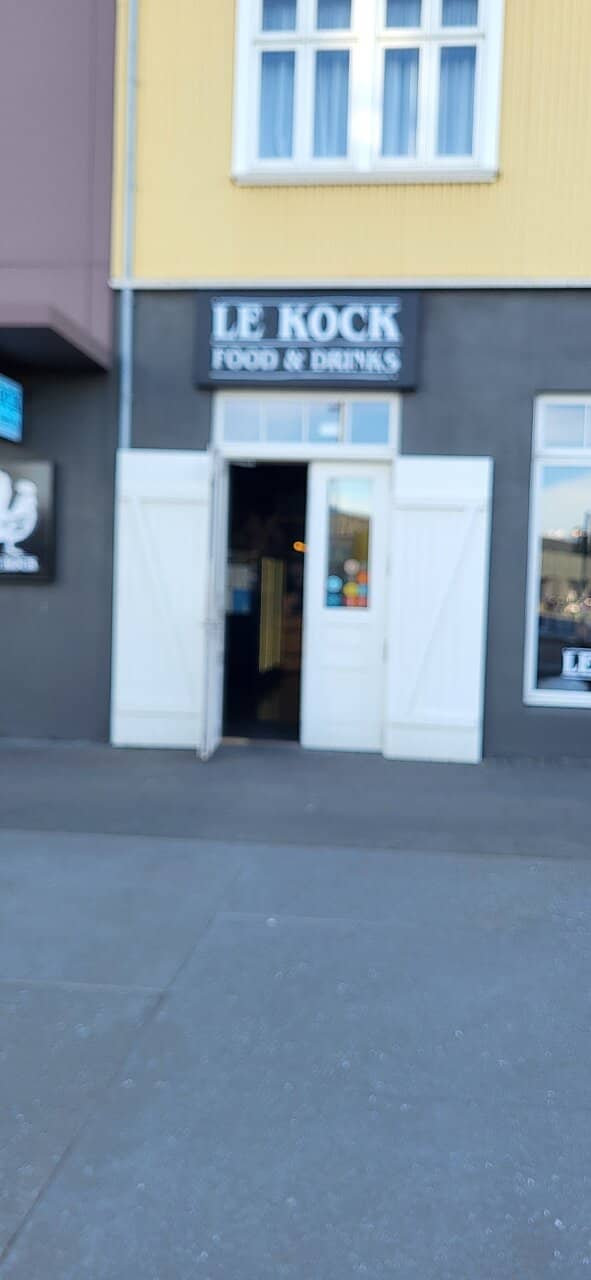 Gourmet Fast Food Ambiance