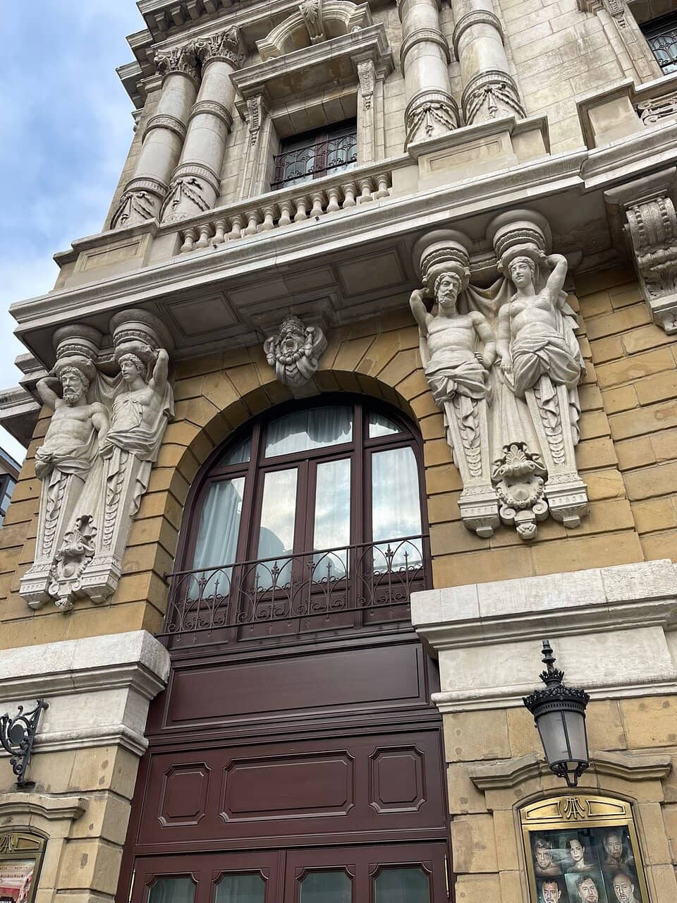 Mikel Urdangarin Concert