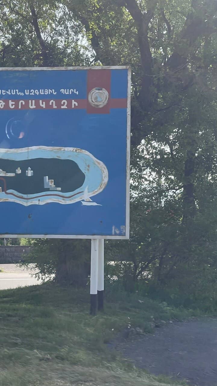 Local Crafts and Snacks