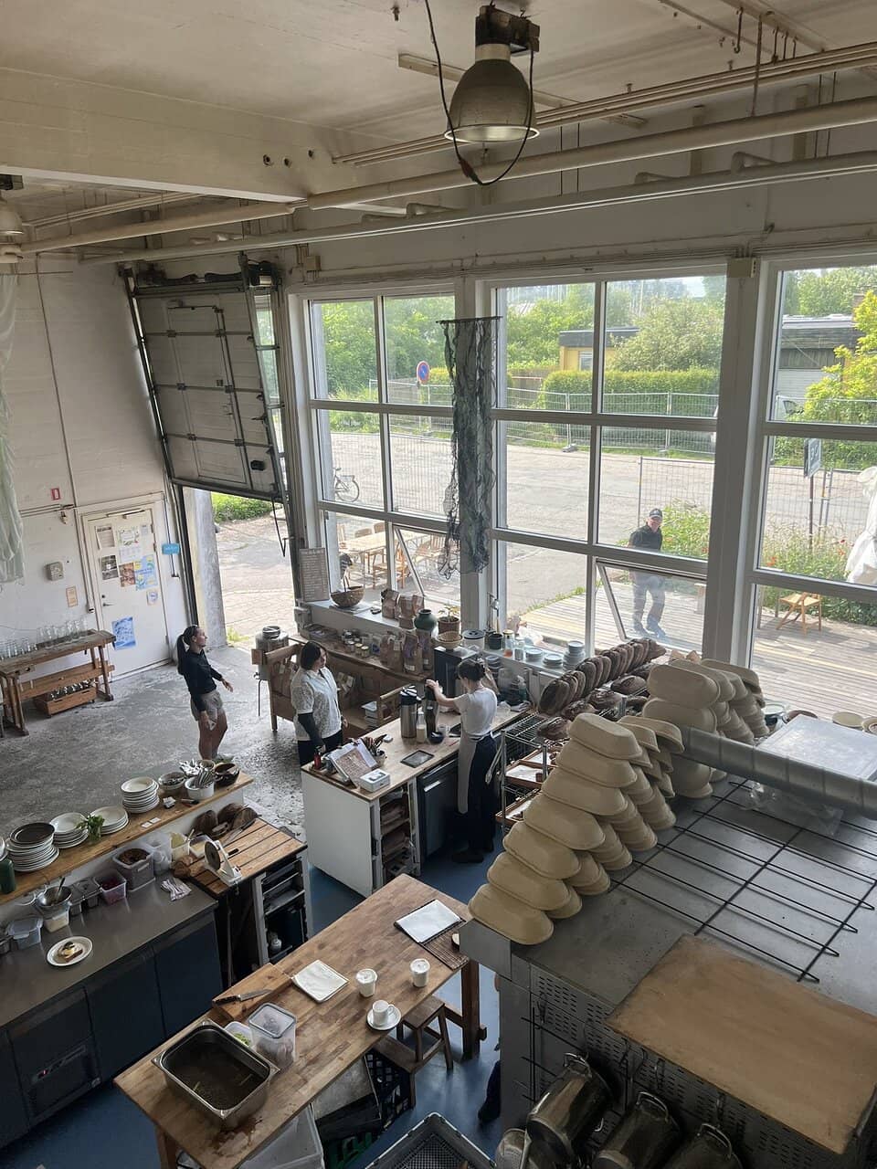 Cozy, Sunlit Ambiance