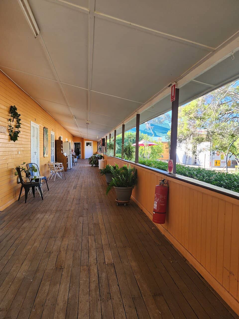 Outback Pub Atmosphere