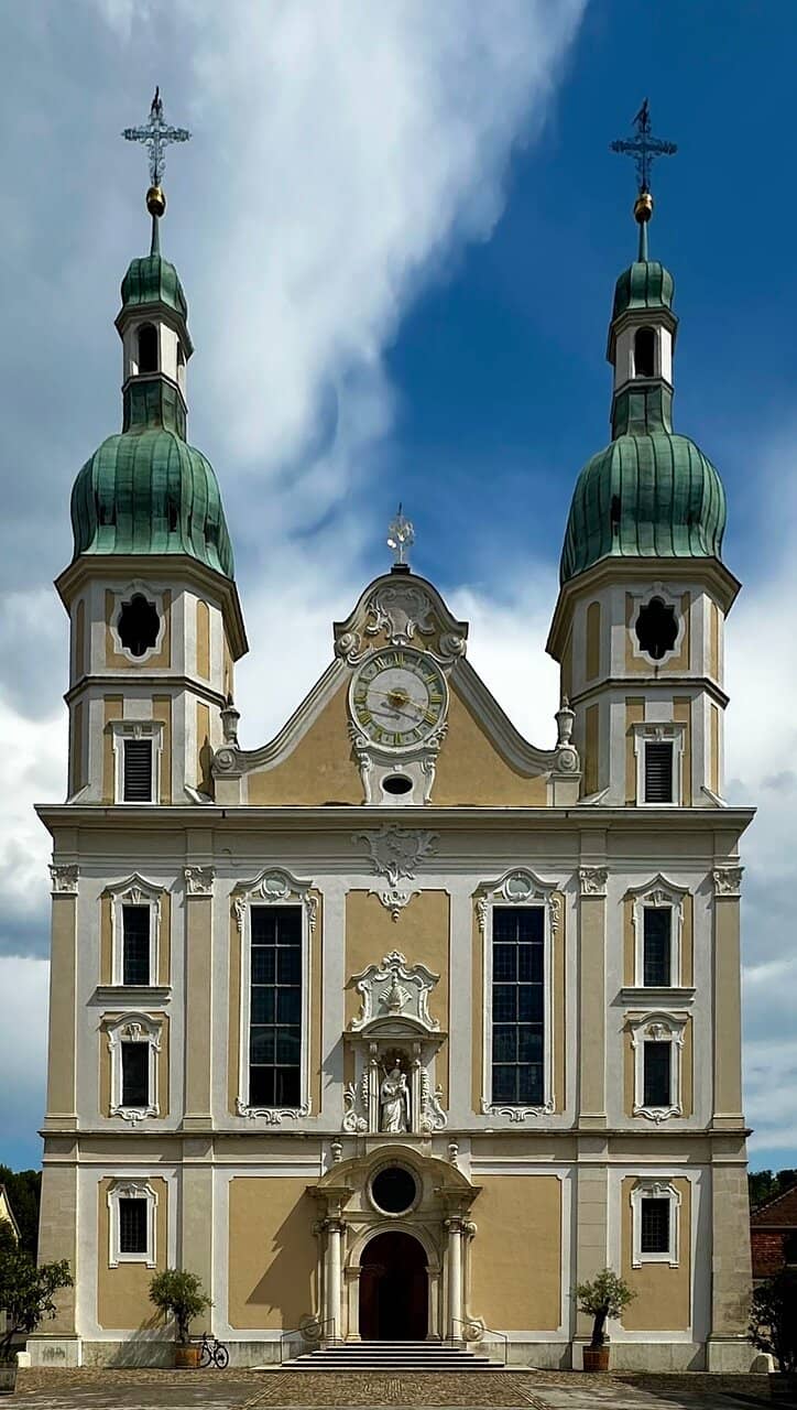 Wall Paintings & Stucco