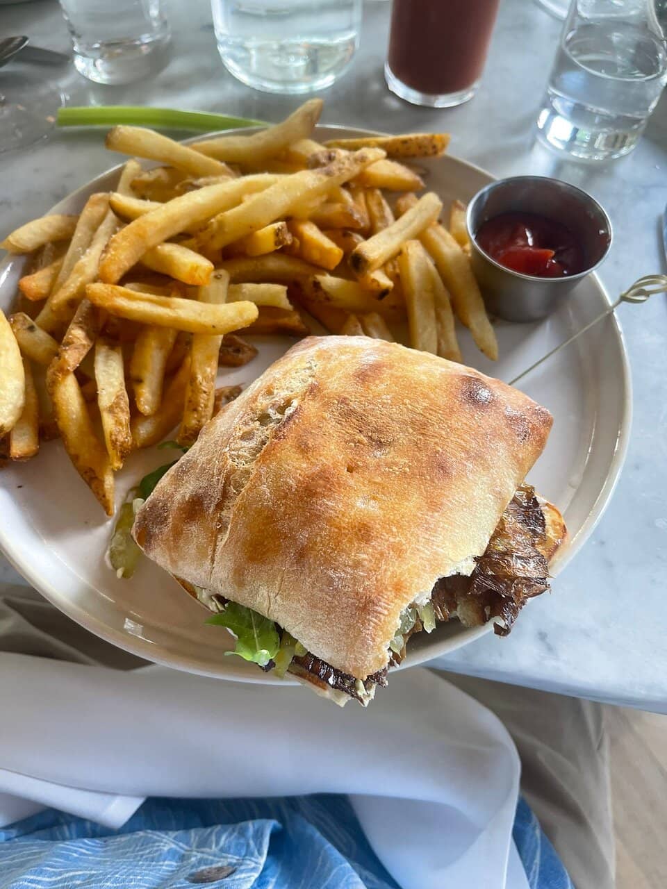 Craft Cocktails & Romantic Ambiance