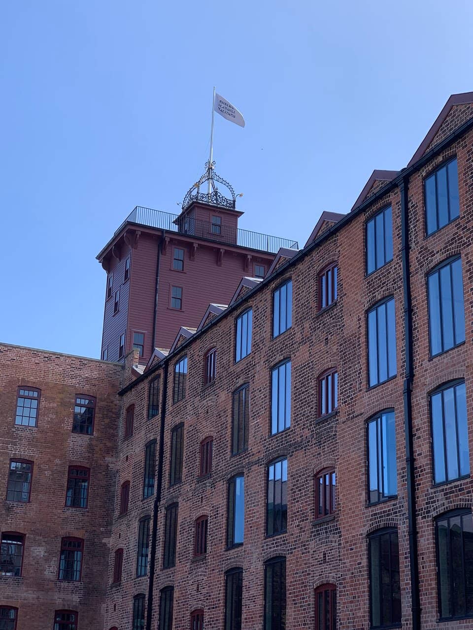 Behind-the-Scenes Tours