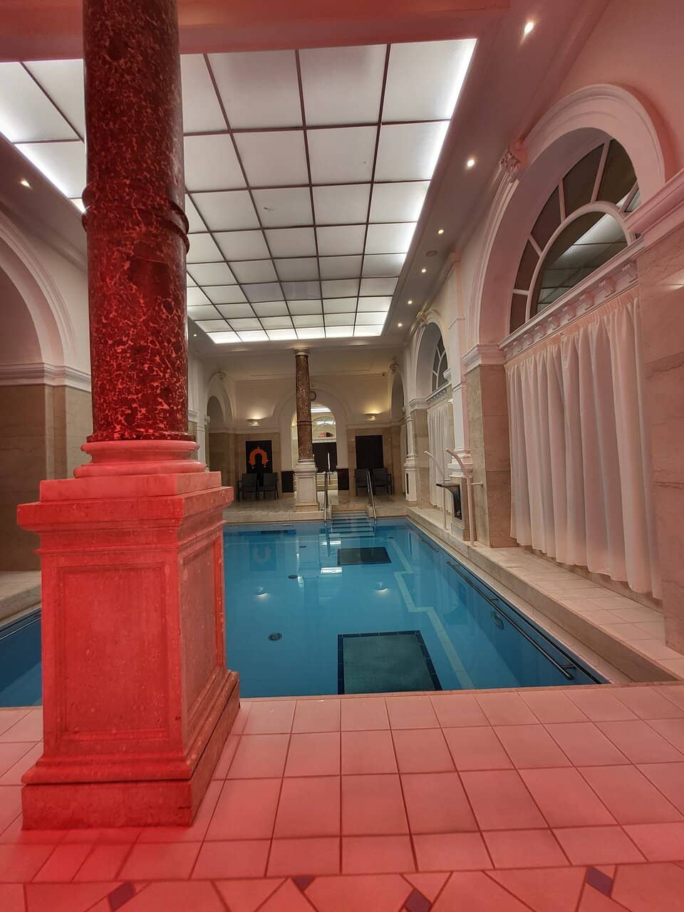 Relaxing Pool and Sauna Rotation