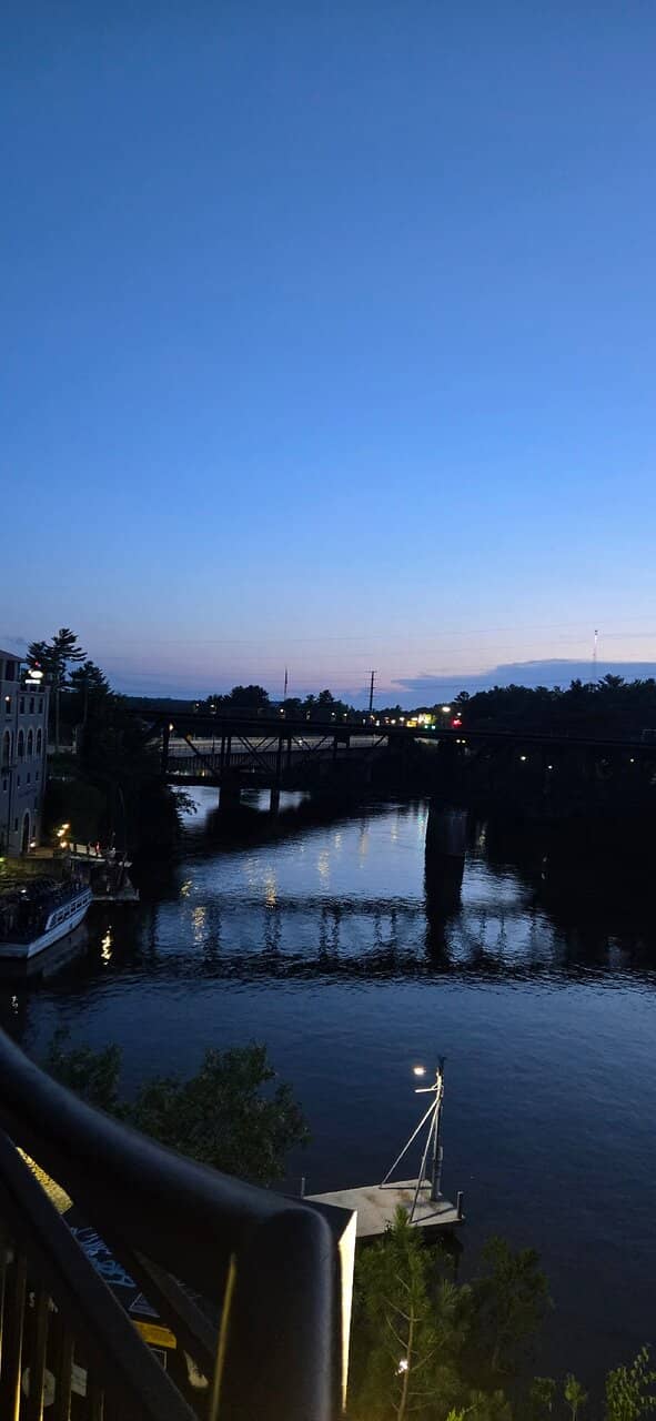 Family & Pet-Friendly Path