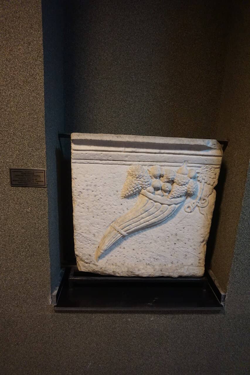 Folk and Ethnographic Displays