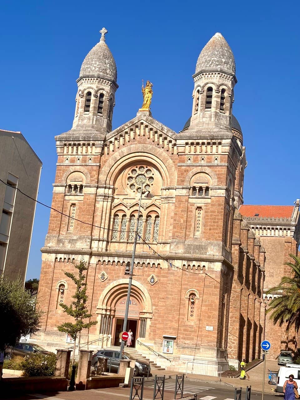 Majestic Dome and Golden Statue