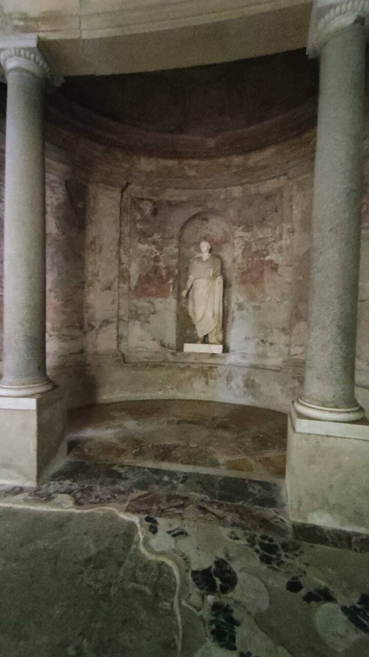 Renaissance Meets Versailles