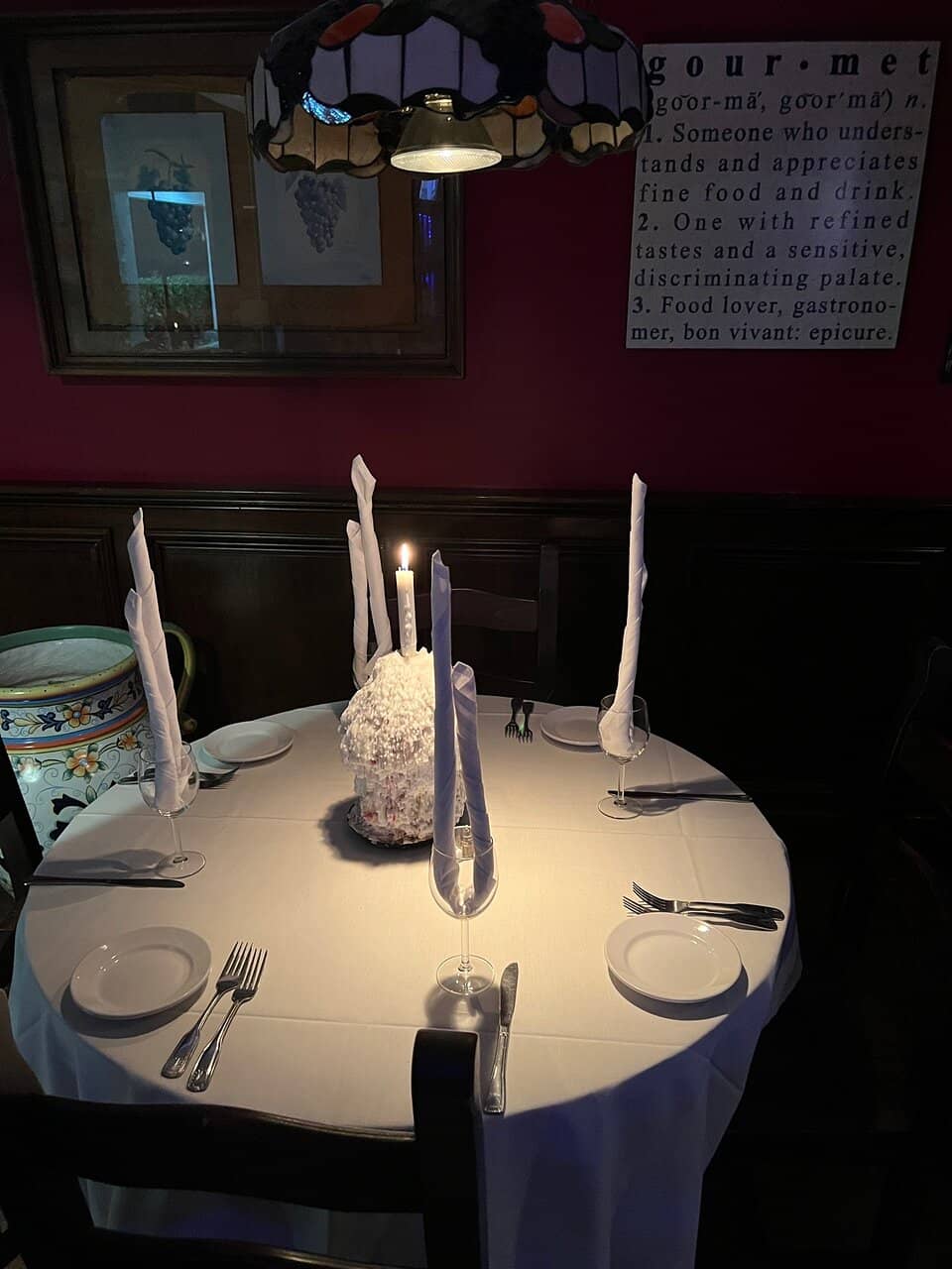 Romantic Ambiance with Live Music